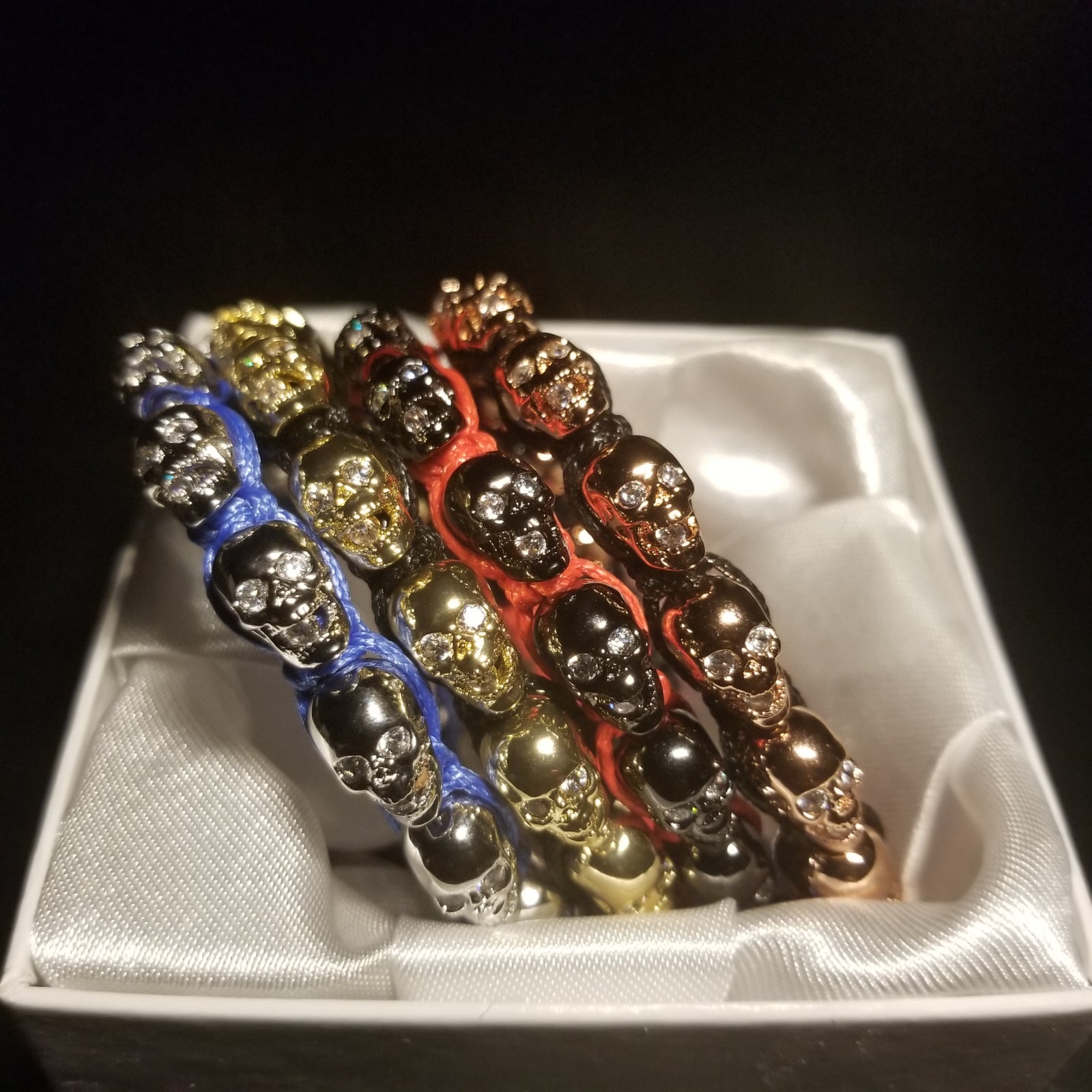 12 Skull Diamond Eyes Bracelet Black Rose Gold