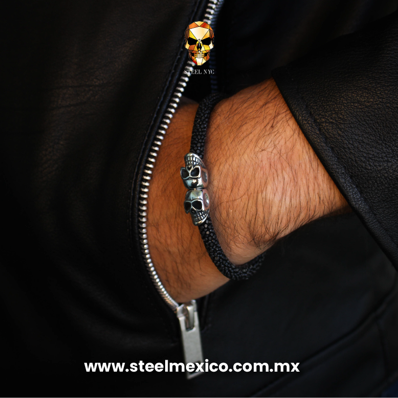 Stingray Skull Bracelet Silver